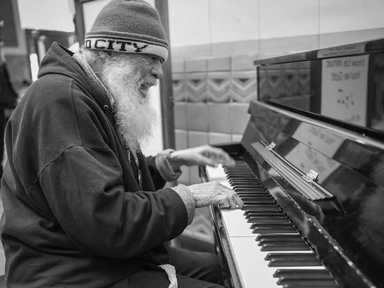 A pianist at Union Station.
